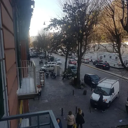 Your In Nápoly